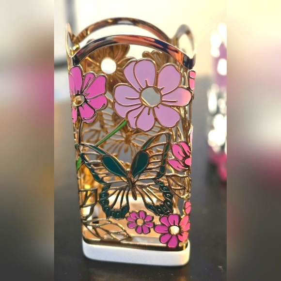 Floral and Butterfly Candle Holder & Hand Soap Holder SET! Bath&Body Works  NWT - Picture 3 of 11